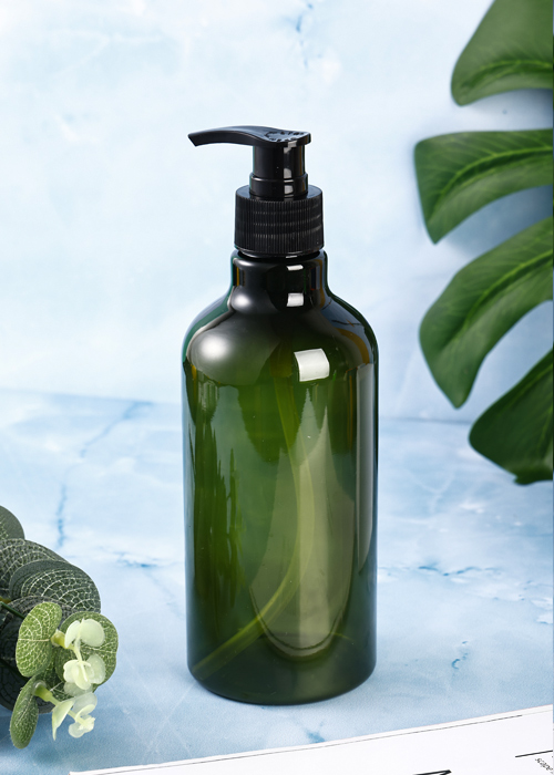 Flacone detergente per il corpo con shampoo all'essenza di oliva in PET da 500 ml